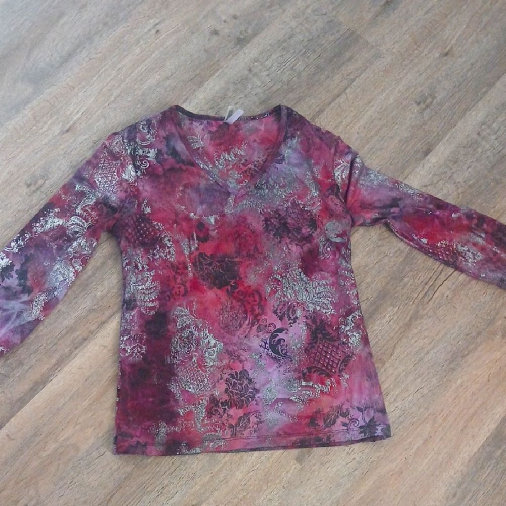 White Stag Red and Purple Graphic Long Sleeve Blouse